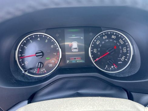 Used 2022 Toyota RAV4 XLE Premium FWD image 21