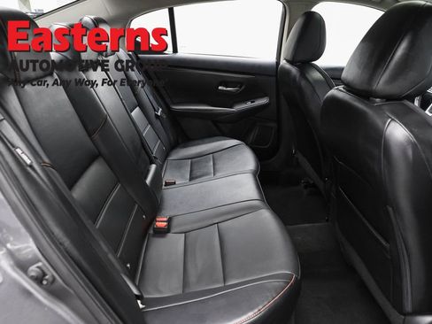 Used 2023 Nissan Sentra SR w/ SR Premium Package FWD image 24