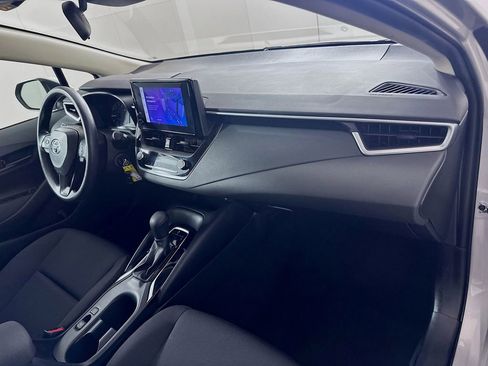 Certified 2024 Toyota Corolla LE image 28