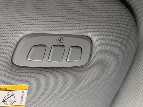 Used 2023 Ford F150 Lariat image 27