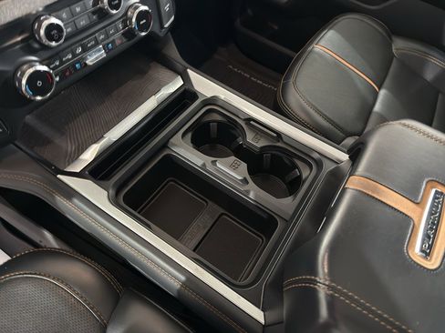 Used 2023 Ford F350 Platinum image 19