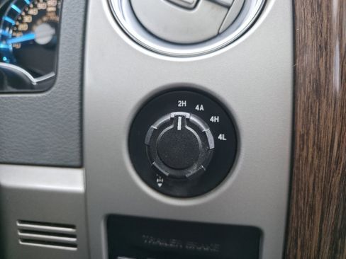 Used 2013 Ford F150 Lariat w/ Luxury Equipment Group image 35