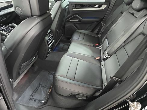 New 2026 Porsche Cayenne image 24