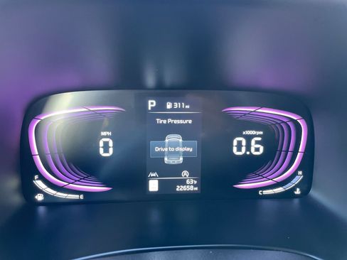 Used 2025 Kia Soul LX w/ LX Technology Package image 40