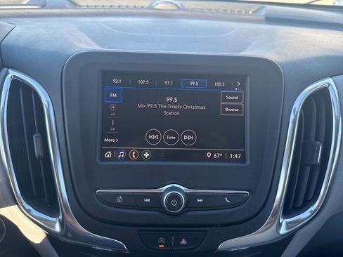 Used 2022 Chevrolet Equinox LT image 19