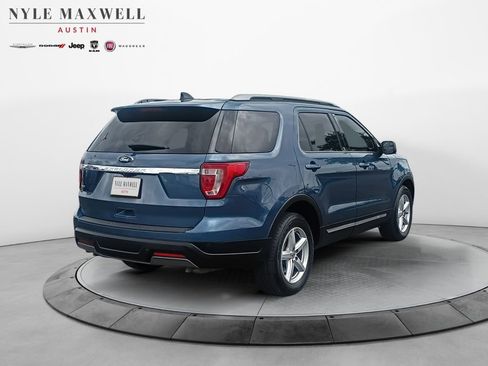 Used 2019 Ford Explorer XLT image 16