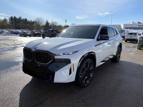 Used 2023 BMW XM image 9