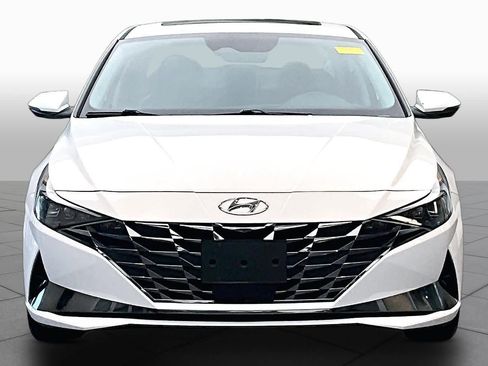 Used 2023 Hyundai Elantra Limited w/ Cargo Package FWD image 3