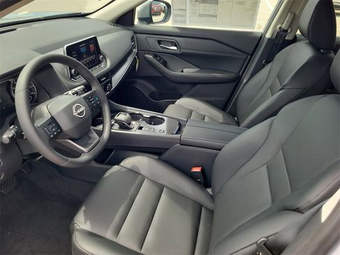 New 2026 Nissan Rogue SV w/ SV Premium Package image 11