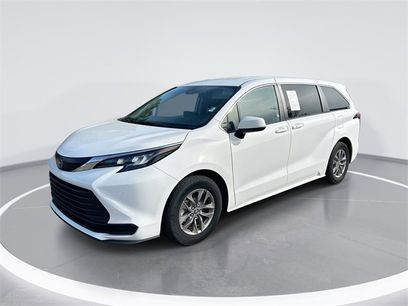 Used 2024 Toyota Sienna LE