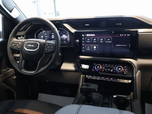 New 2026 GMC Sierra 1500 AT4 w/ AT4 Premium Package image 32