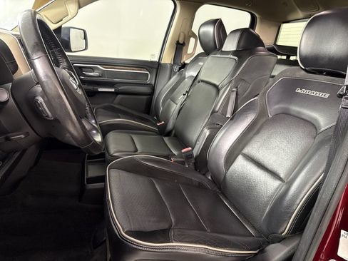Used 2019 RAM 1500 Laramie AWD/4WD image 11