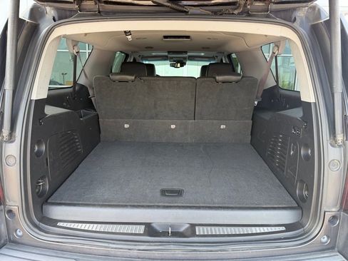 Used 2015 Chevrolet Suburban LTZ image 10