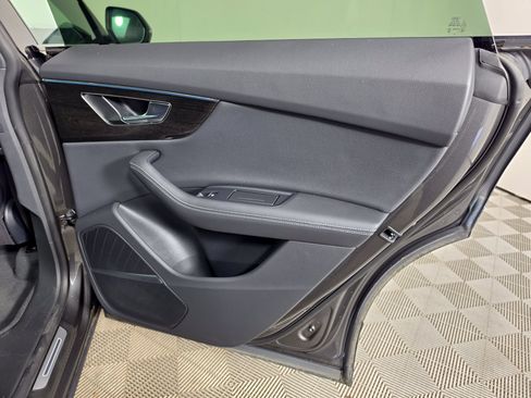 New 2025 Audi Q8 Premium Plus AWD/4WD image 40
