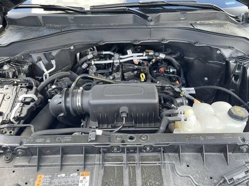 Certified 2023 Ford Explorer XLT w/ Equipment Group 202A AWD/4WD image 13