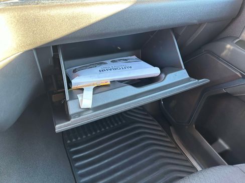 Used 2024 GMC Sierra 1500 Elevation image 33