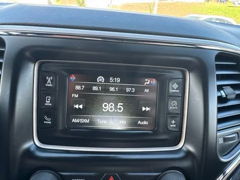 Used 2015 Jeep Grand Cherokee Limited AWD/4WD image 17