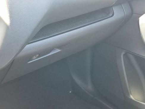 Used 2024 Nissan Pathfinder S FWD image 16
