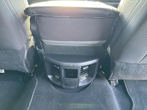 Used 2024 RAM 2500 Big Horn image 32