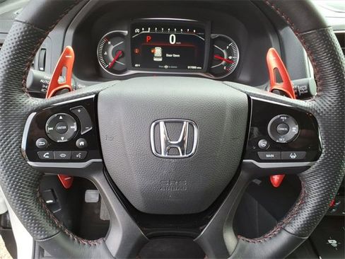 Used 2025 Honda Passport Black Edition image 25
