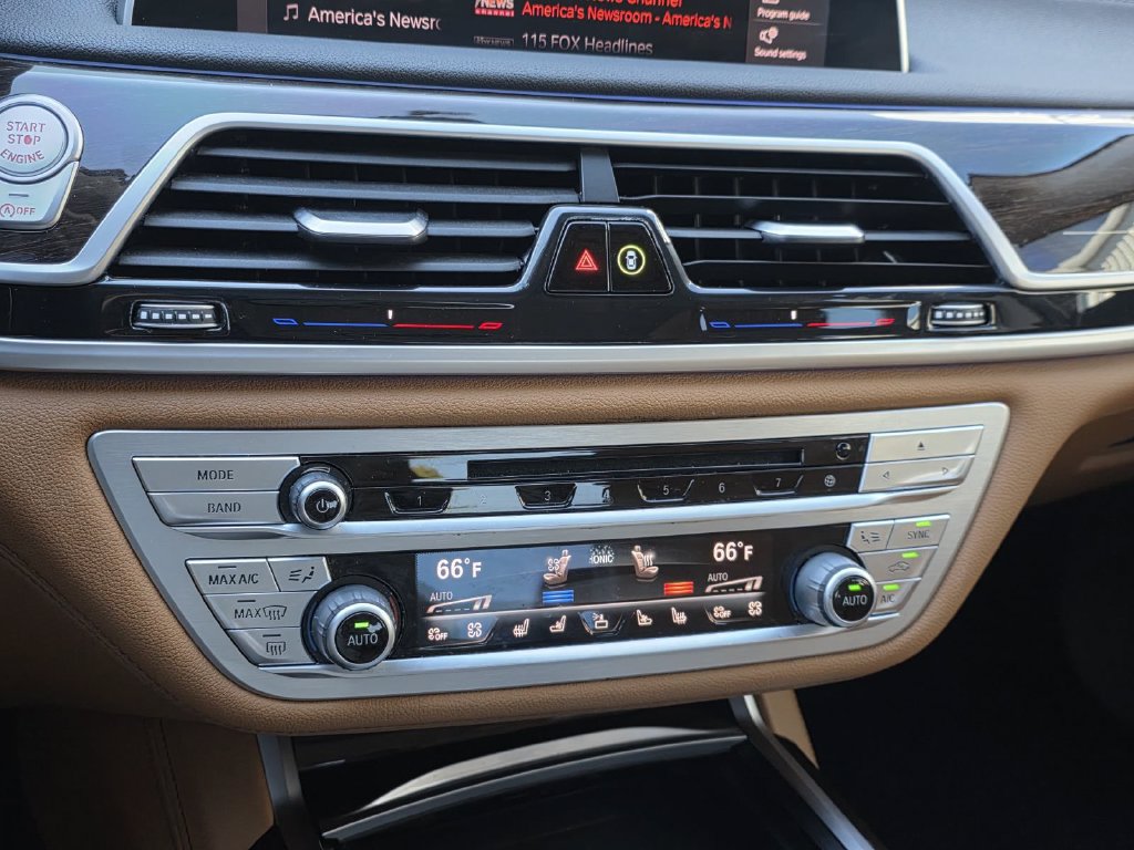 Used 2020 BMW 740i w/ Premium Package RWD image 26