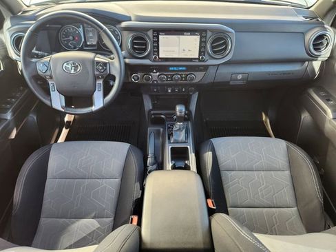 Used 2022 Toyota Tacoma TRD Off-Road image 13