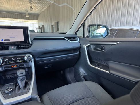 Used 2025 Toyota RAV4 LE image 44
