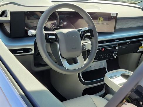 New 2026 Hyundai Ioniq 9 SEL image 3