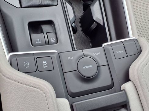 Used 2026 Toyota Grand Highlander FWD image 31