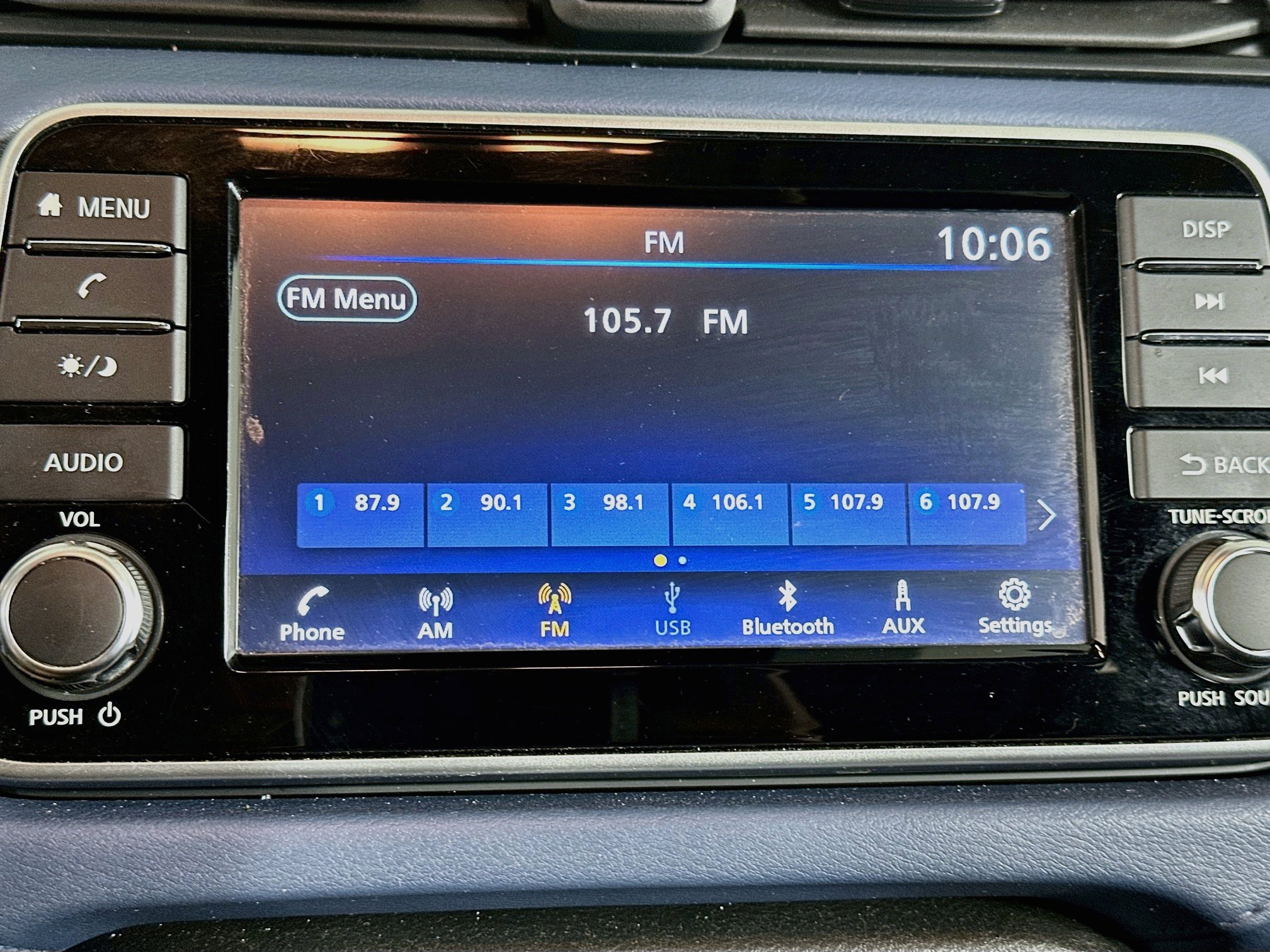 Used 2025 Nissan Versa SV FWD image 21