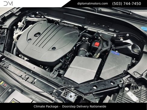 Used 2023 Volvo XC60 B5 Ultimate w/ Climate Package FWD image 48