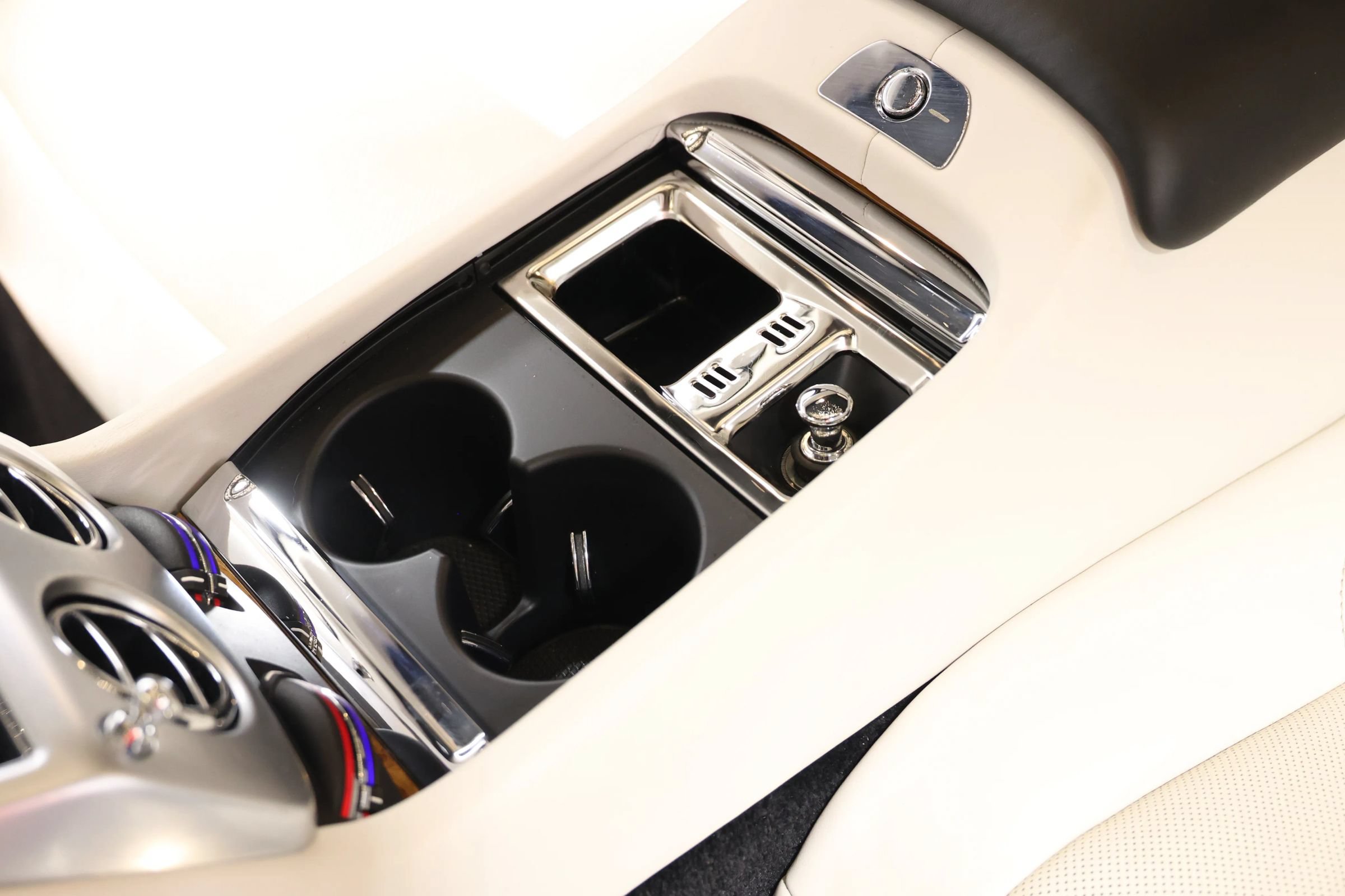 Used 2017 Rolls-Royce Wraith RWD image 70
