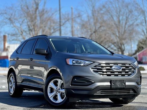 Used 2022 Ford Edge SE image 3