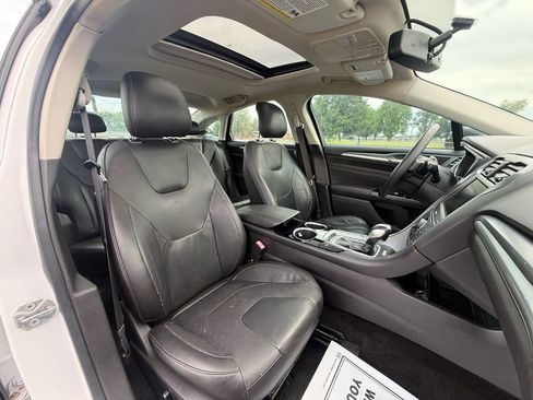 Used 2013 Ford Fusion Titanium FWD image 12