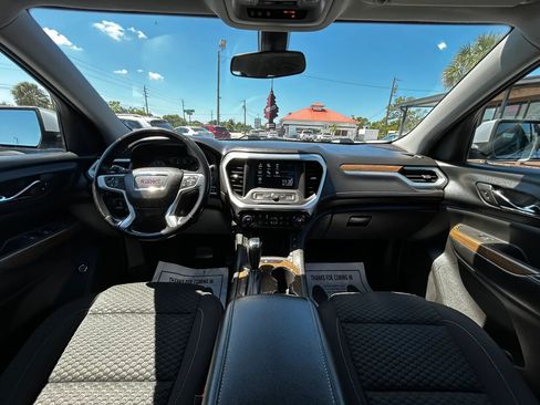 Used 2018 GMC Acadia SLE AWD/4WD image 16