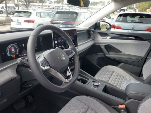 New 2026 Volkswagen Tiguan S FWD image 18
