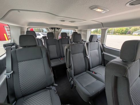 Used 2023 Ford Transit 350 XLT image 21