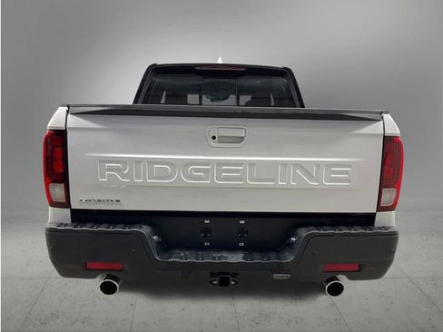 New 2026 Honda Ridgeline Black Edition image 4