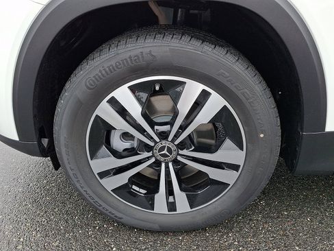 New 2026 Mercedes-Benz GLB 250 4MATIC image 5