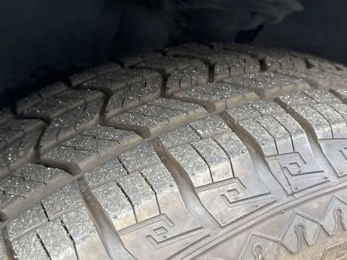 Used 2022 Volkswagen Atlas Cross Sport SE image 31