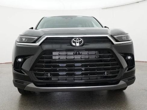 New 2026 Toyota Grand Highlander Platinum image 31
