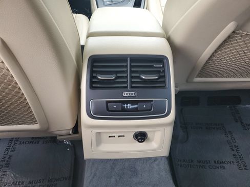 Used 2019 Audi A4 2.0T Premium Plus w/ Premium Plus Package FWD image 11