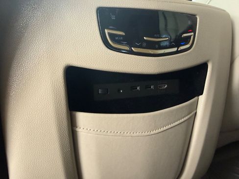 Used 2019 Cadillac Escalade Premium Luxury w/ LPO, Radiant Package AWD/4WD image 45