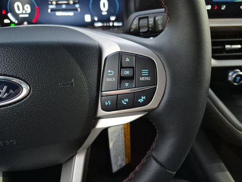 New 2025 Ford Explorer Active w/ Active Comfort Package image 27