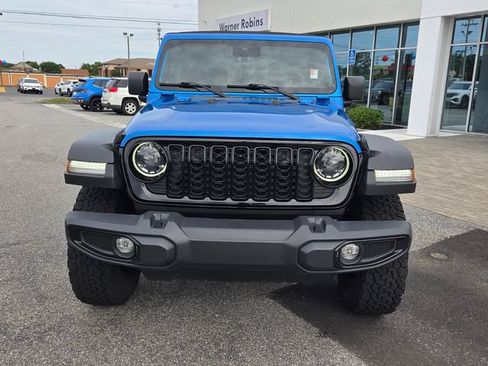Used 2024 Jeep Wrangler Unlimited Sport AWD/4WD image 2