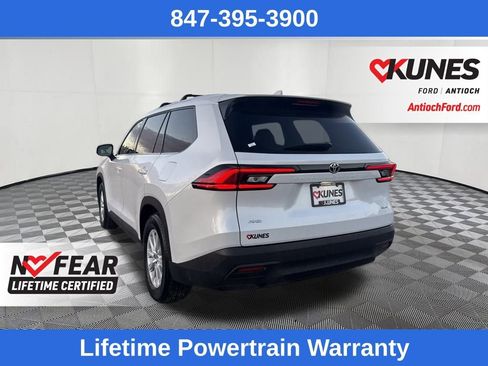 Used 2024 Toyota Grand Highlander XLE image 5