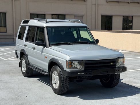 Used 2004 Land Rover Discovery S AWD/4WD image 21