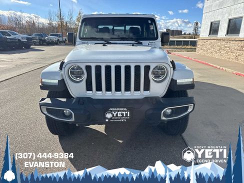 Used 2020 Jeep Gladiator Overland image 8
