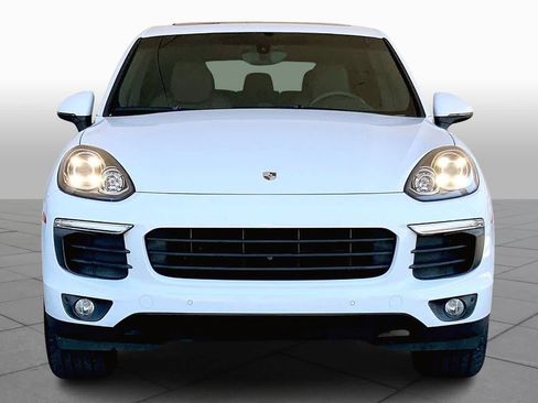 Used 2016 Porsche Cayenne image 3