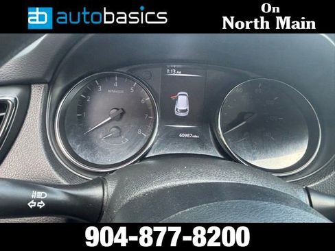 Used 2017 Nissan Rogue S FWD image 15